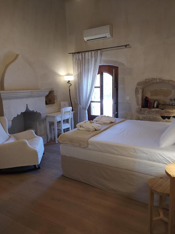 Wild Violet Villa: An Old Vision Of Luxury Melidhónion 외부 사진