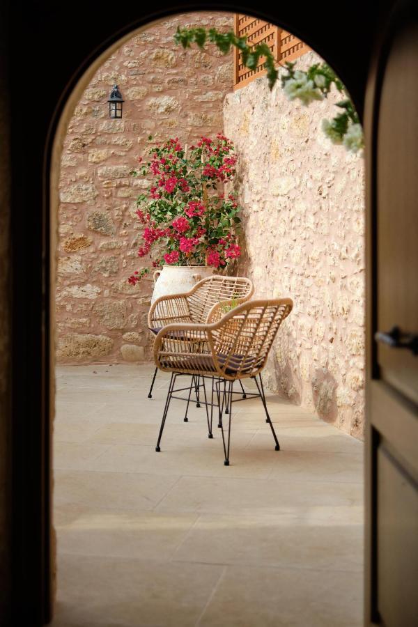 Wild Violet Villa: An Old Vision Of Luxury Melidhónion 외부 사진